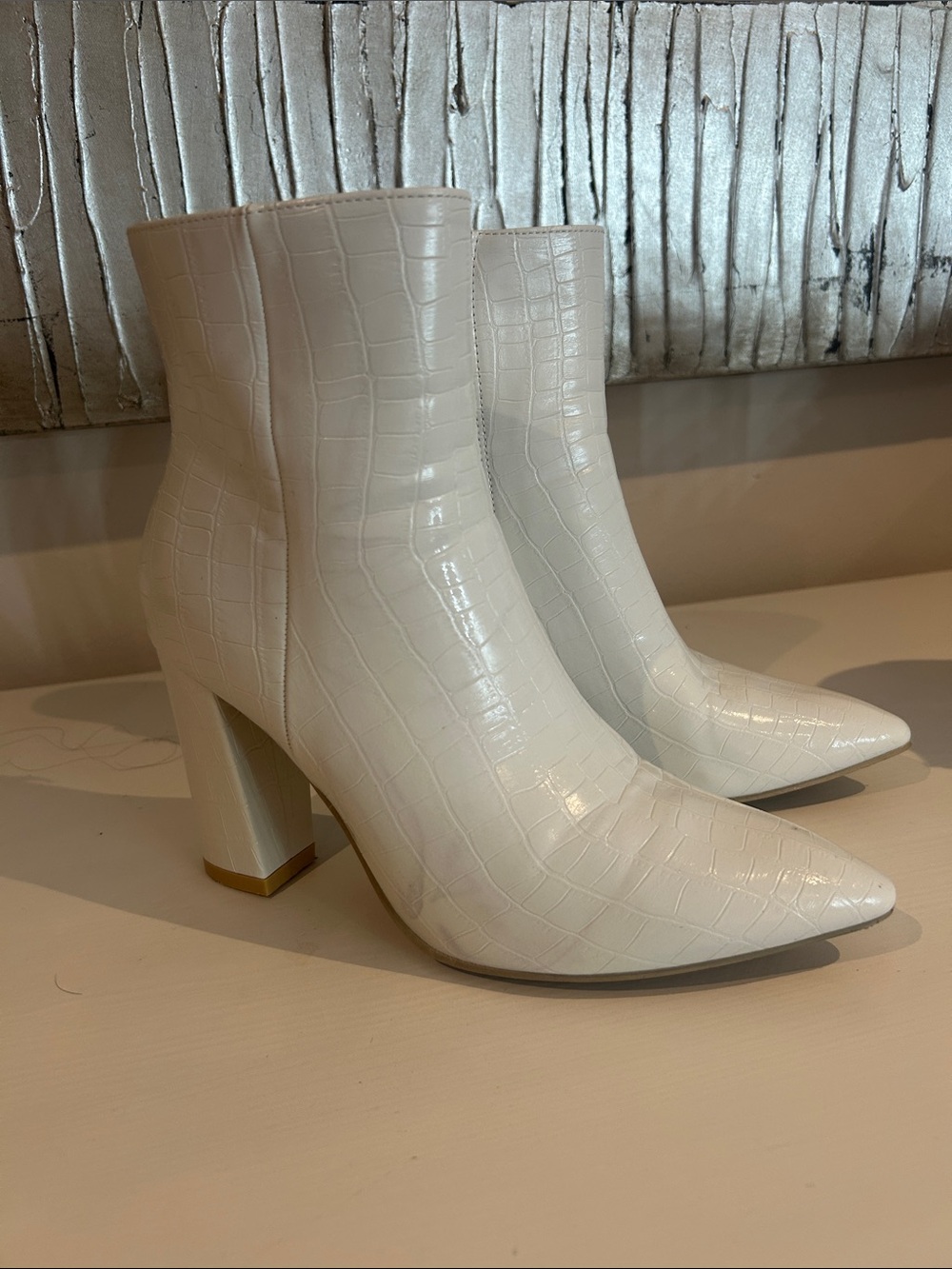 SHEIN White Croc-Embossed Pointed Block Heel Ankle Boots